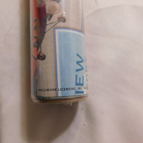 Vintage Hallmark Wrapping Paper Roll - Picture 9 of 10